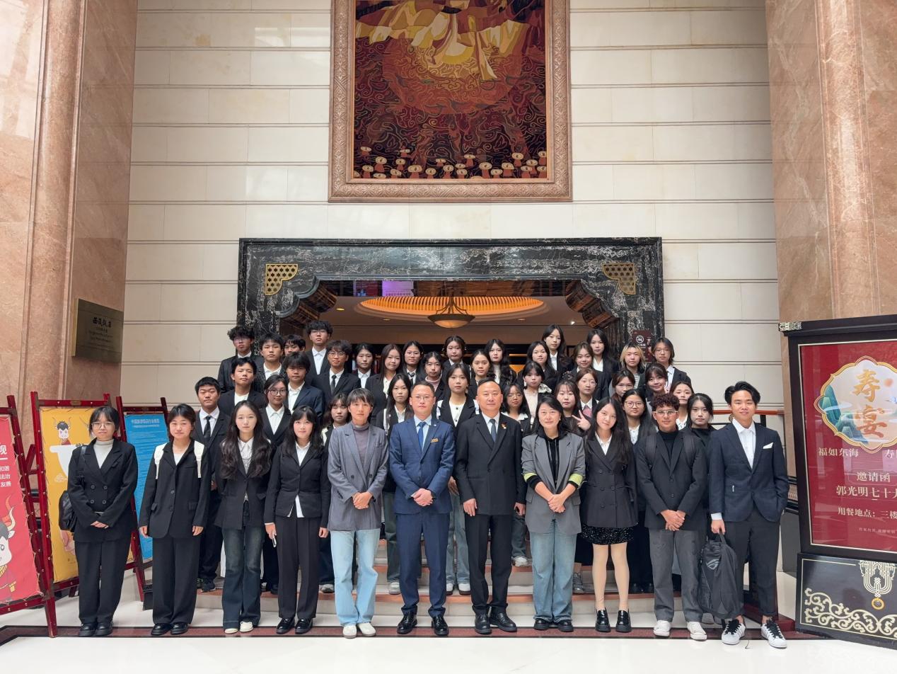 跨越课堂边界，对话多元酒店：  2025级酒店管理专业认知实践课程回顾